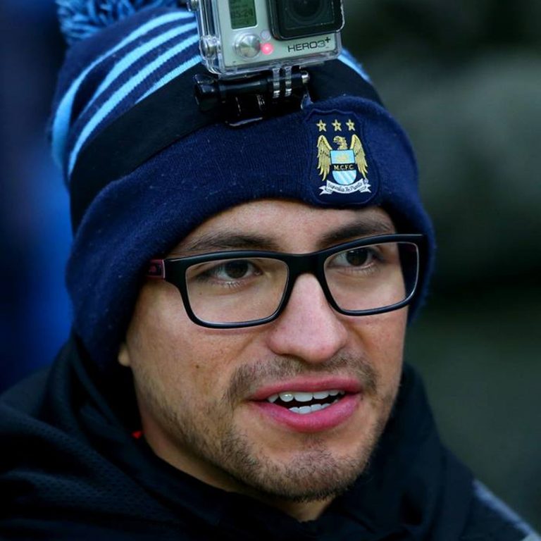 S1516E23 – Villa and City