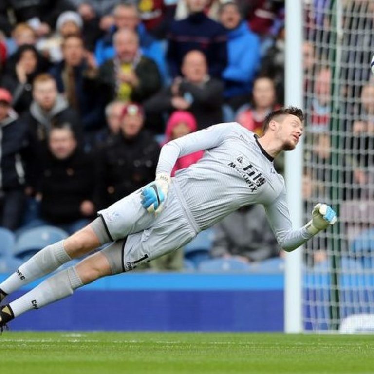 Live Review Show – Episode 5 – Many chances No Goals